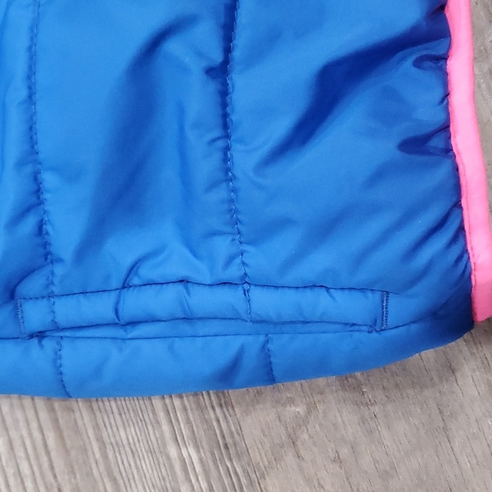 Crazy 8 Puffer Vest Size Medium 7/8 - Picture 5 of 6